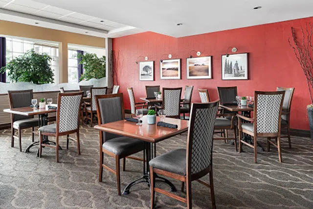 Vic's on Wellington & Bentley's Lounge