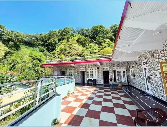 Rocky mountain Homestay