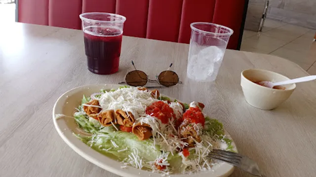 Pollo Feliz Puerta Real