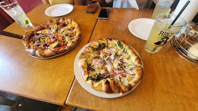 Blind Onion Pizza & Pub