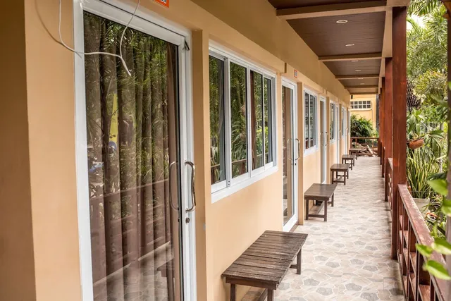 Silver Sands Beach Resort | Koh Tao Accommodation