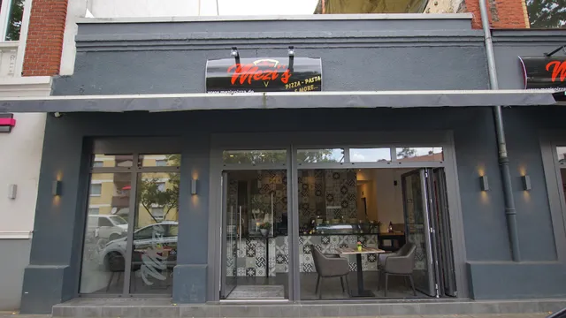 Mezi's Pizza | Restaurant & Lieferservice Köln