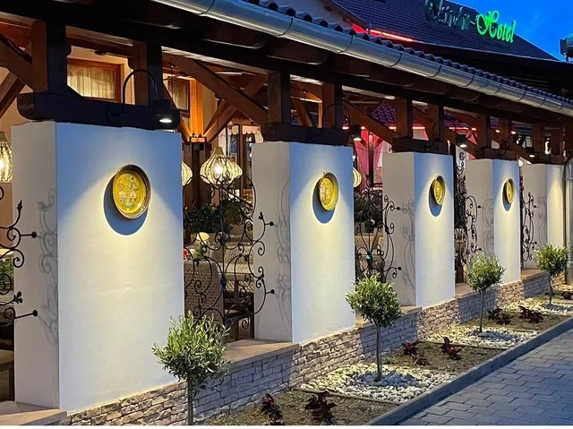 István Parkhotel and Restaurant