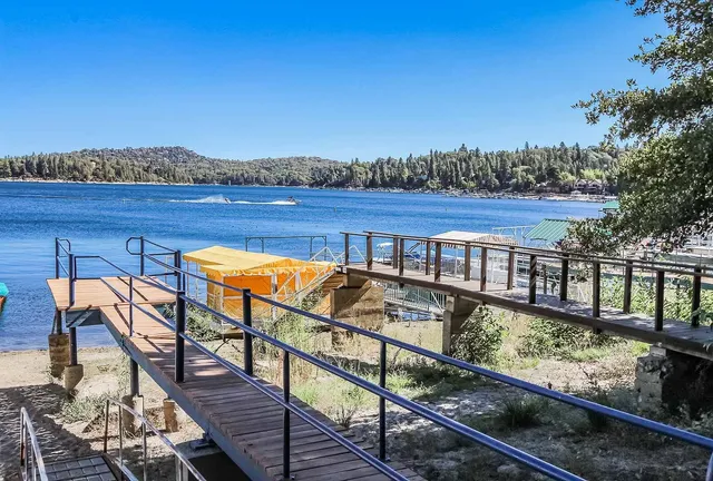 Lake Arrowhead Chalets