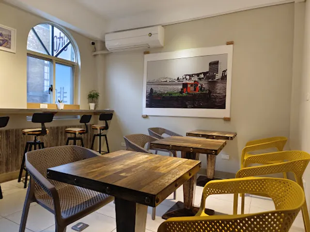 （採預約制）駁船咖啡｜正濱舊漁會大樓咖啡｜中正路咖啡｜西西里咖啡｜乳酪蛋糕