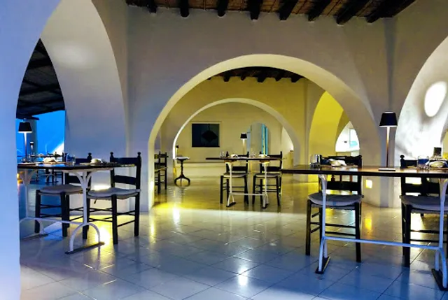 RAYA Restaurant & Music Club