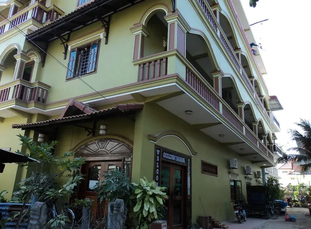 Golden Papaya Guesthouse