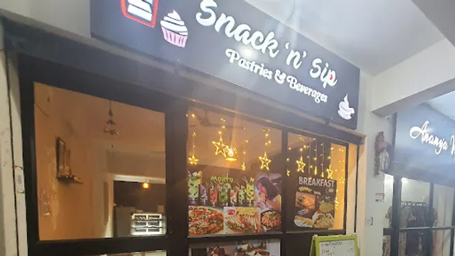 Snack 'n' Sip(Pastries & Beverages)