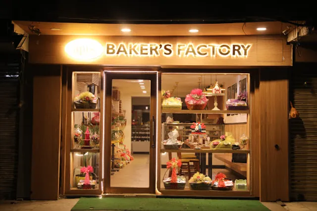 The Standard Pastry Shop : Apis Baker's Factory