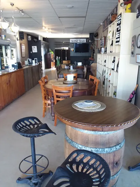 Paynesville Wine Bar