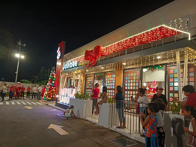 Jollibee - Pila Highway