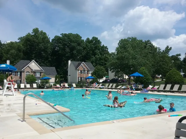Hampton Ridge Community Pool
