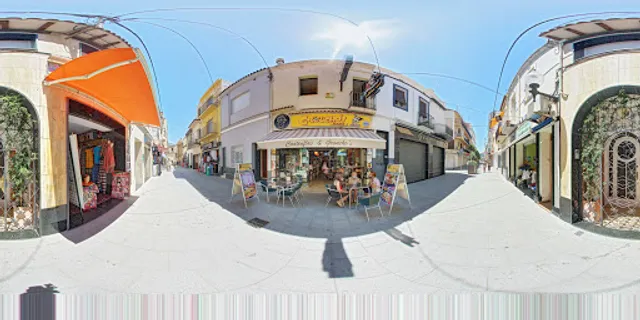 Cantinflas & Grouchos