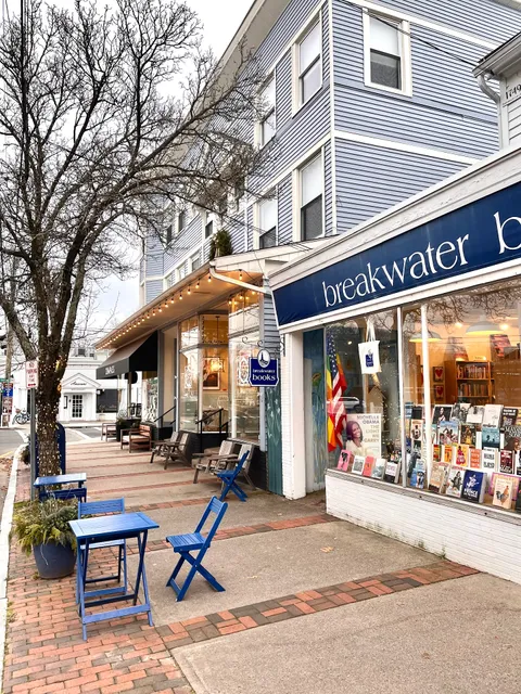 Breakwater Books
