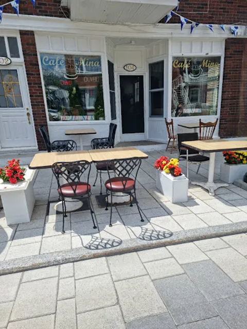 Mina Café
