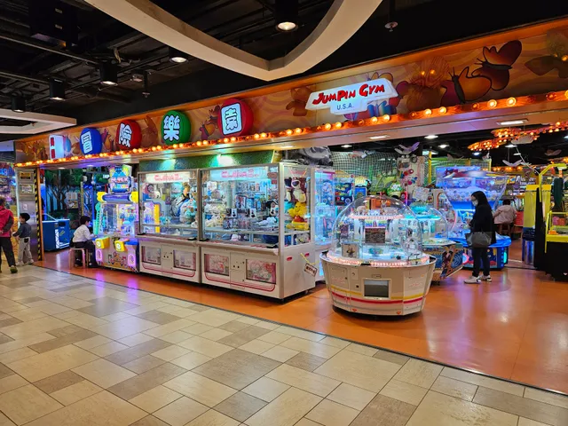 JUMPIN GYM U.S.A. (Butterfly Plaza)