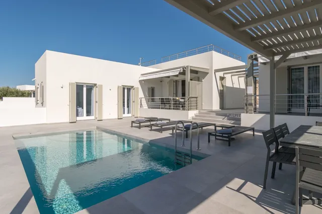 Thiopetra luxury villas Milos
