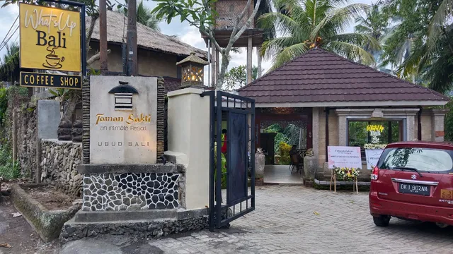 Whats Up Bali Coffee Shop