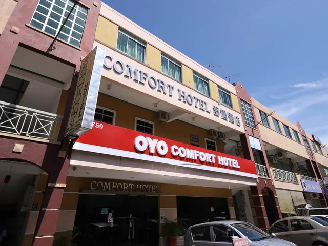 Comfort Hotel Putatan