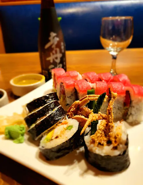 FUJI HANA JAPANESE & THAI CORNER