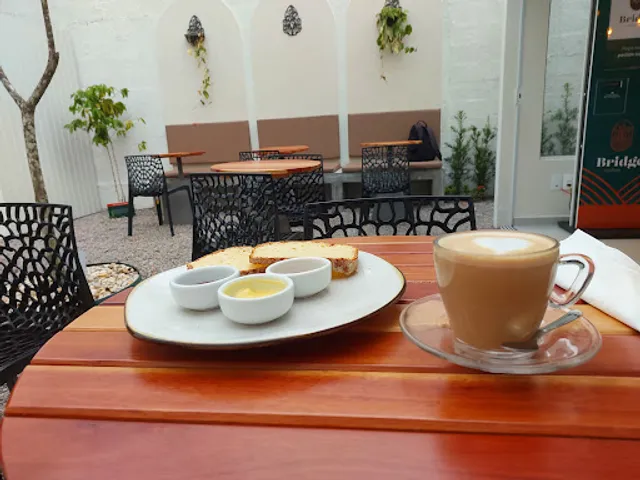 Bridge Coffee Estreito