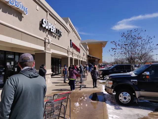 Riverpark Shopping Center I & Ii