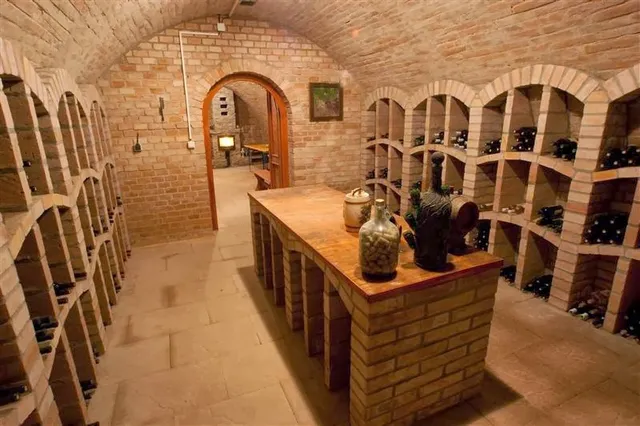 Chalupa | Vinný sklep Starovice