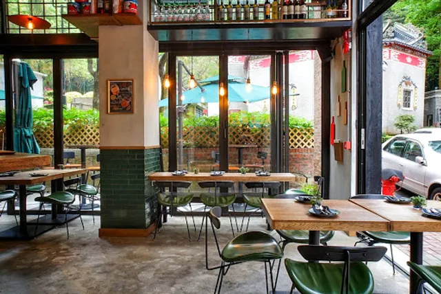 Ask for Alonzo (Tai Hang)