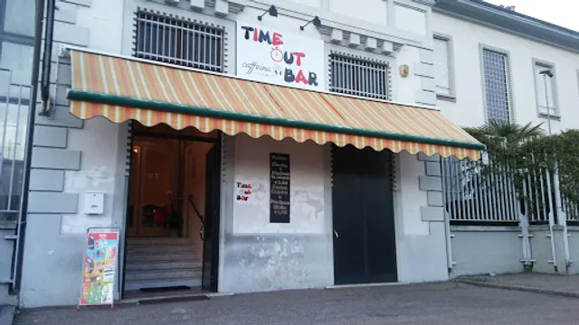 Time Out bar