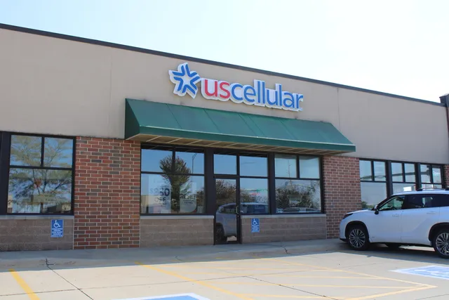 Authorized Retailer UScellular & T-Mobile