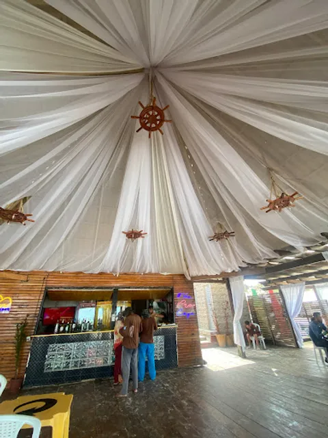 Bar E Restaurante Copacabana - Praia do Atalaia, Salinas-PA