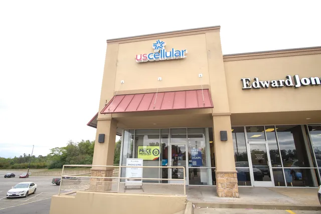 Authorized Retailer UScellular & T-Mobile