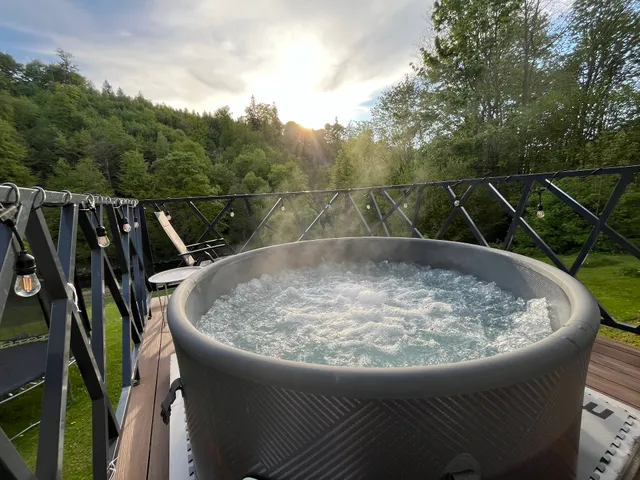 Zuzolinka domek z jacuzzi na odludziu, noclegi Janowice Wielkie