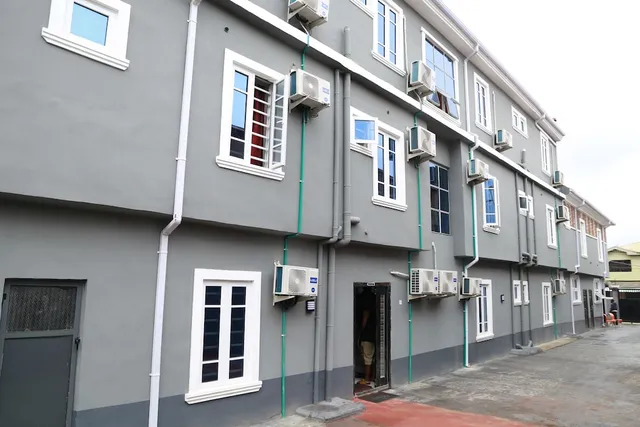 Dana hotel and Apartments