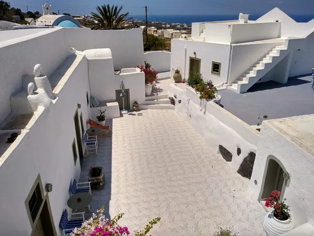 Palm Tree Hill, Finikia, Oia