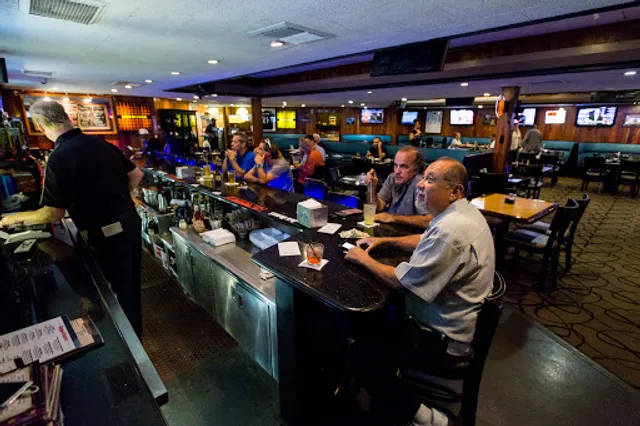 Keno's Sports Bar & Grill