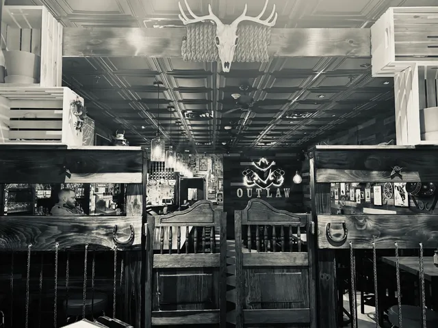 Outlaw Saloon