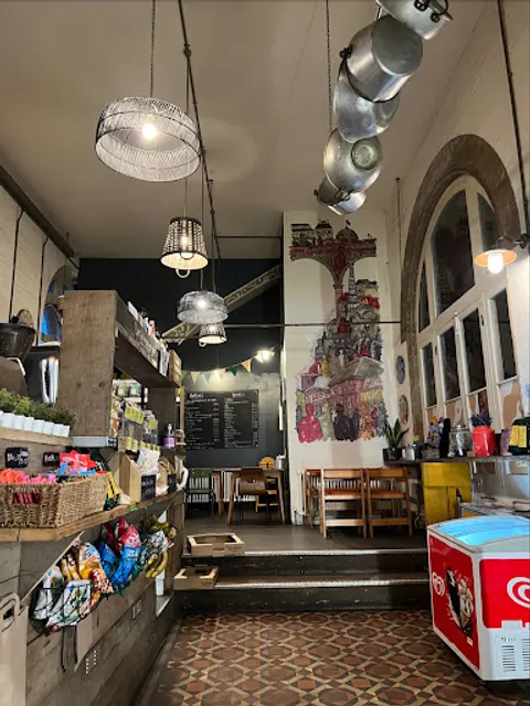 Brown & Green at the Station