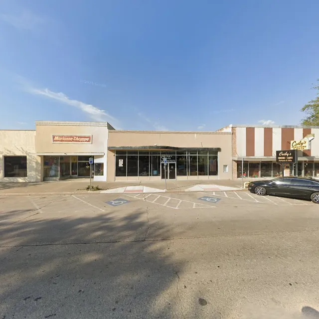 Fred's Fine Furniture