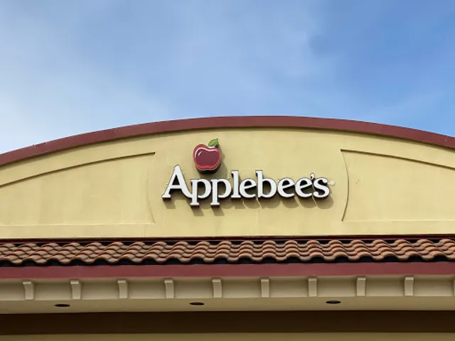 Applebee's Grill + Bar