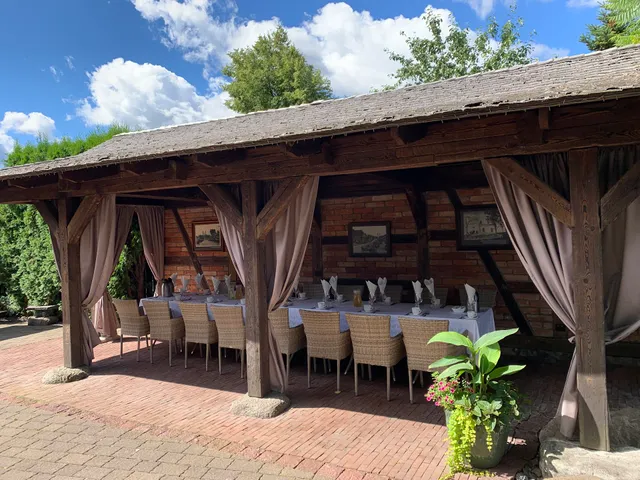 Senoji užeiga, viešbutis