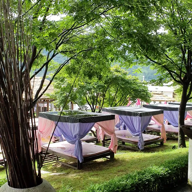 Club Inner Hotel & Resort