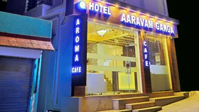 Hotel Aroma ( With Ganga View Rooms)