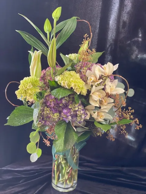 Golden Bow Gifts and Flowers