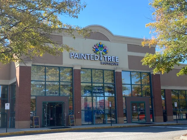 Painted Tree Boutiques - Snellville