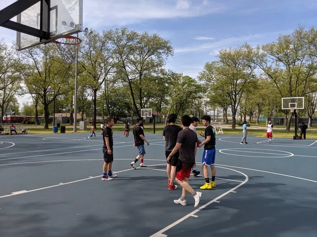 Lincoln Park Basketball Courts