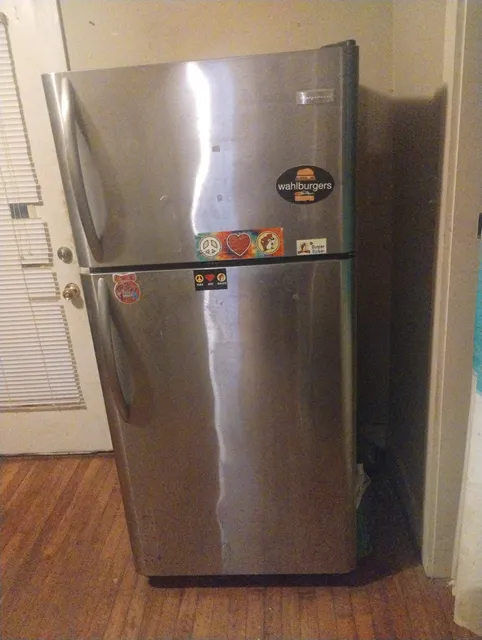 Sam's Used Furniture & Appliances