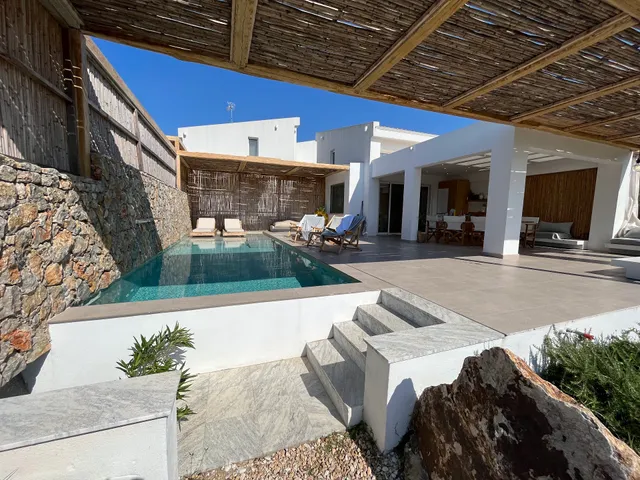 Aristotelia Gi - Private Villas