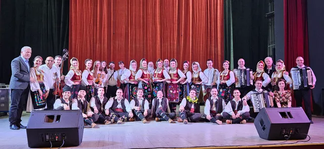 СКУД „Железничар“ Фолклорни ансамбл „Вила“