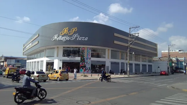 Centro comercial bellagio plaza